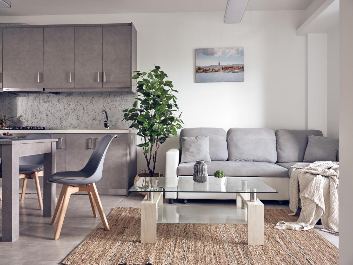 Dareia Suites Plános Zewnętrze zdjęcie